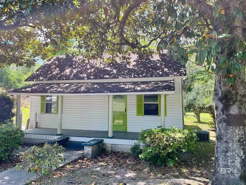 215 Adams St, Atmore, AL 36502