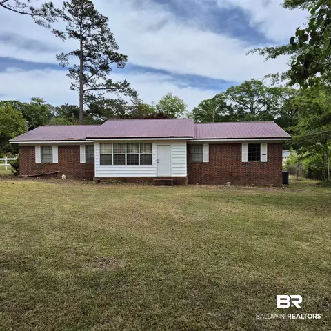 102 Lakewood Dr, Evergreen, AL 36401