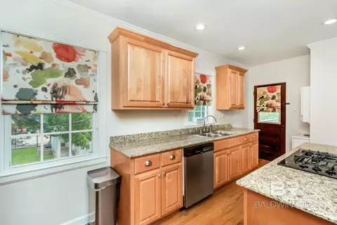 Kitchen - 214 Upham St #3D, Mobile, AL 36607 photo 5 of 7