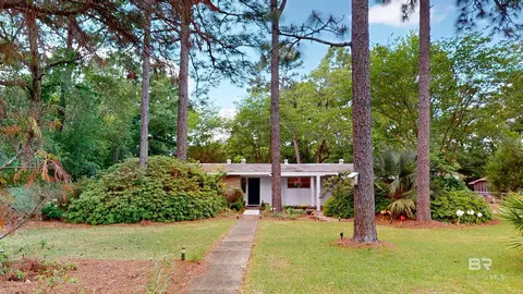 1075 Zurich St, Mobile, AL 36608