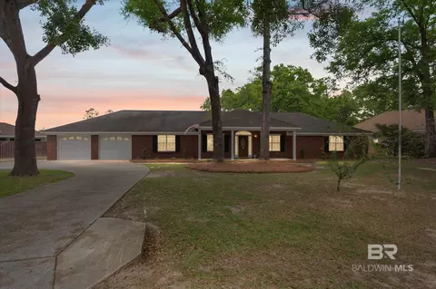 651 Norton Dr, Satsuma, AL 36572