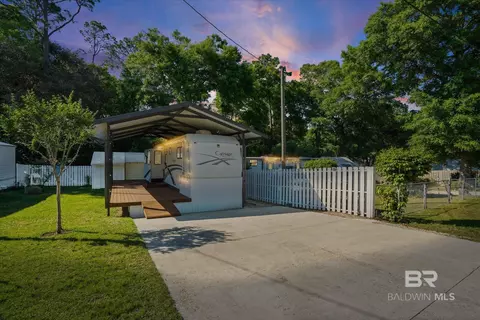 411 Maria Dr, Lillian, AL 36549