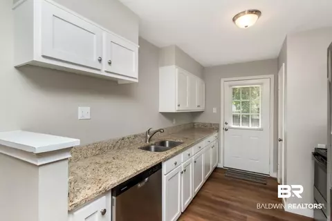 116 N University Blvd, Mobile, AL 36608 photo 4