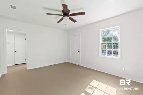 953 Cloverdale Dr, Mobile, AL 36606 photo 7
