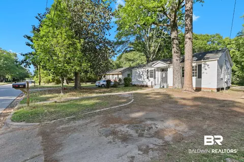 953 Cloverdale Dr, Mobile, AL 36606 photo 3