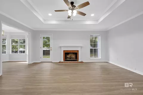 Living - 13205 Hackberry Dr, Mobile, AL 36608 photo 2 of 3