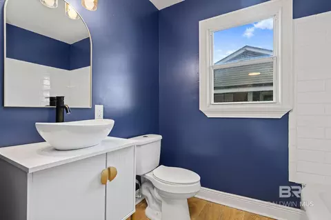 Bath - 309 Morgan Ave, Mobile, AL 36606 photo 1 of 2