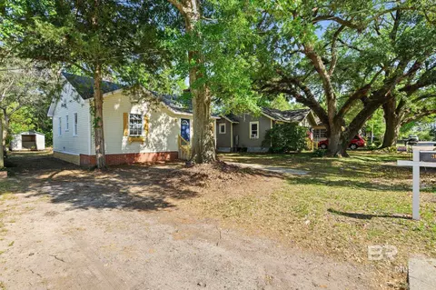 Exterior - 309 Morgan Ave, Mobile, AL 36606 photo 2 of 7
