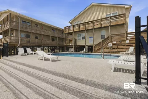 344 E Beach Blvd #3, Gulf Shores, AL 36542
