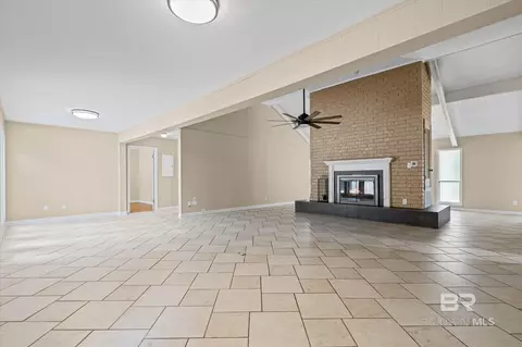 Living - 3724 S Claridge Rd, Mobile, AL 36608 photo 2 of 5