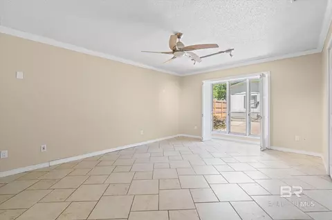 Living - 3724 S Claridge Rd, Mobile, AL 36608 photo 4 of 5