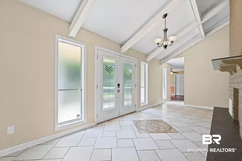 Entry Way - 3724 S Claridge Rd, Mobile, AL 36608 photo 1 of 2