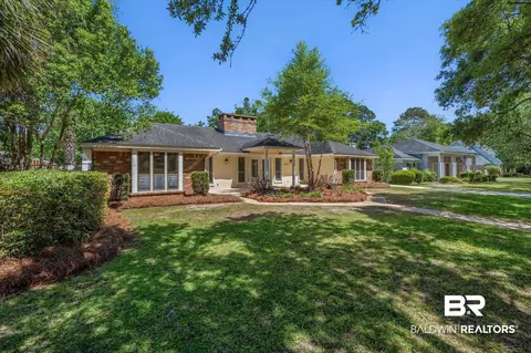 Exterior - 3724 S Claridge Rd, Mobile, AL 36608 photo 10 of 10