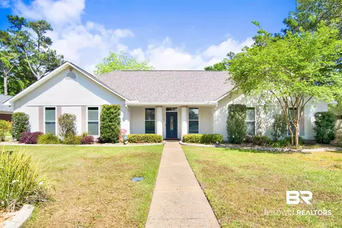 2102 Westchester Dr, Daphne, AL 36526