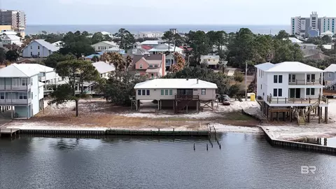 324 Sunrise Dr, Gulf Shores, AL 36542