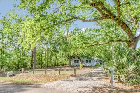 10221 Bay Haven Dr, Fairhope, AL 36532