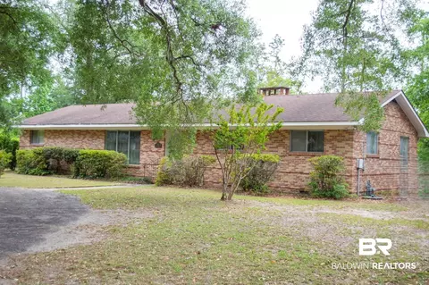 7260 Riverwood Dr E, Foley, AL 36535