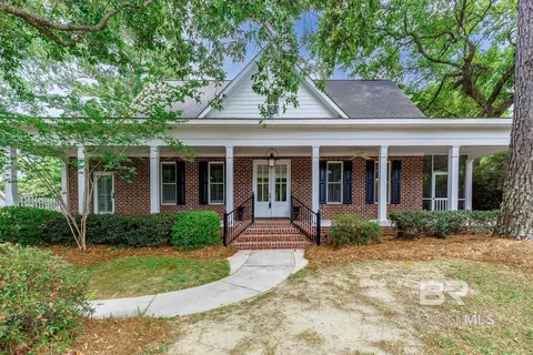 4 Echo Ln, Fairhope, AL 36532