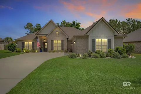 407 Roosa Ave, Gulf Shores, AL 36542