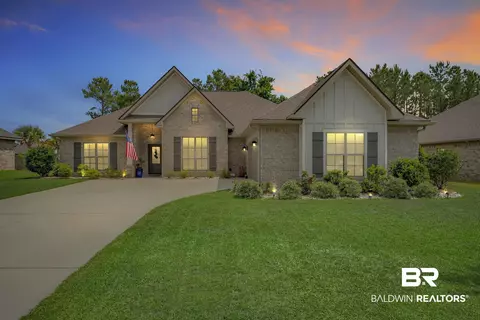 407 Roosa Ave, Gulf Shores, AL 36542