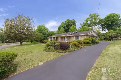 Exterior - 1182 Ginger Dr, Mobile, AL 36693 photo 6 of 7