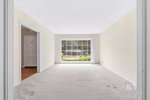 Living - 1182 Ginger Dr, Mobile, AL 36693 photo 2 of 7