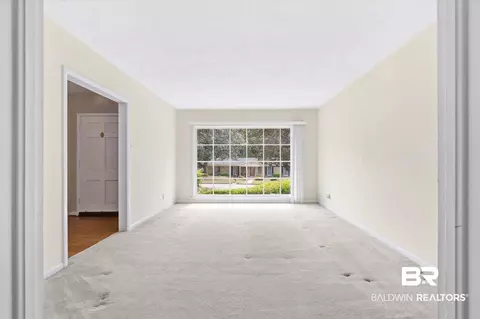1182 Ginger Dr, Mobile, AL 36693 photo 4