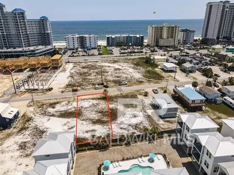 440 E 1st Ave, Gulf Shores, AL 36542