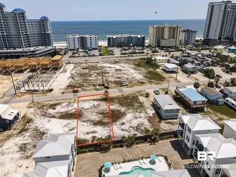 440 E 1st Ave, Gulf Shores, AL 36542