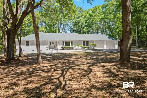 23972 Grant Dr, Loxley, AL 36551