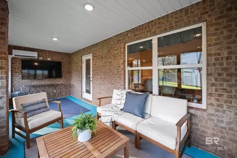 Exterior - 8294 Irwin Loop, Daphne, AL 36526 photo 5 of 9