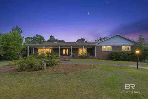 789 N Mount Pleasant Ave, Monroeville, AL 36460