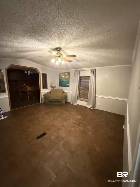 Living - 24960 Pompano Dr #7, Elberta, AL 36530 photo 2 of 4