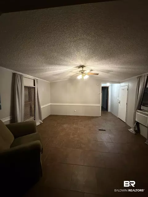 Living - 24960 Pompano Dr #7, Elberta, AL 36530 photo 3 of 4