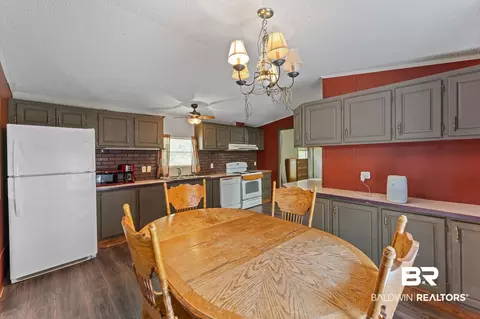 Dining - 24960 Pompano Dr #7, Elberta, AL 36530 photo 2 of 2