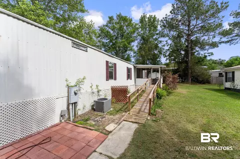 Exterior - 24960 Pompano Dr #7, Elberta, AL 36530 photo 4 of 7