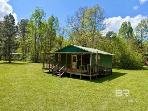 99 River Rd, Brewton, AL 36426