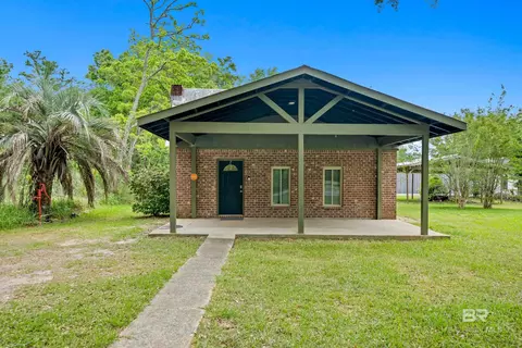 18210 E Illinois St, Robertsdale, AL 36567