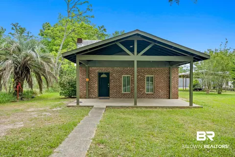 18210 E Illinois St, Robertsdale, AL 36567