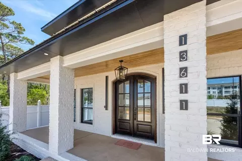 13611 Zodiac Dr, Pensacola, FL 32507