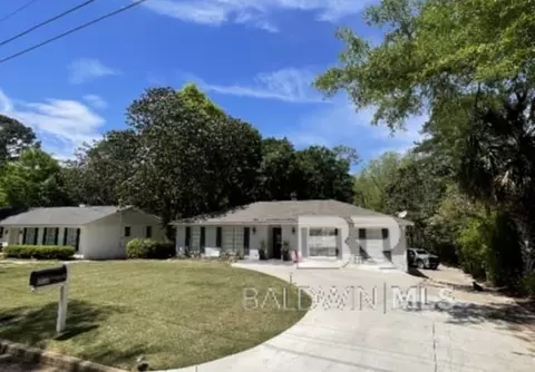 5530 Nassau Dr, Mobile, AL 36608