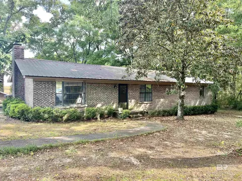 1616 Damascus Rd, Brewton, AL 36426