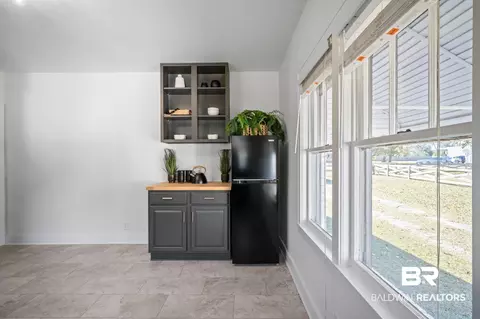 Kitchen - 25121 State St, Elberta, AL 36530 photo 4 of 4