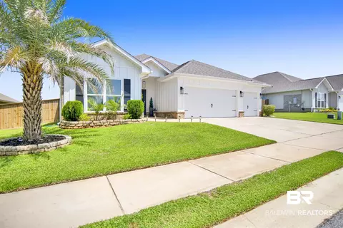 8493 Bronze Ln, Foley, AL 36535