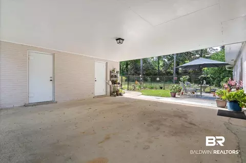 Exterior - 559 E Cumberland Rd, Mobile, AL 36608 photo 2 of 12