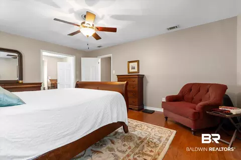 Bedroom - 559 E Cumberland Rd, Mobile, AL 36608 photo 2 of 6