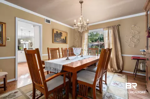 Dining - 559 E Cumberland Rd, Mobile, AL 36608 photo 1 of 2