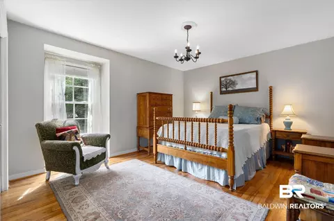 Bedroom - 559 E Cumberland Rd, Mobile, AL 36608 photo 3 of 6