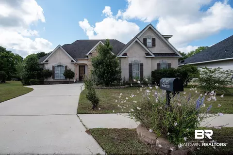 8788 Lake View Dr, Fairhope, AL 36532