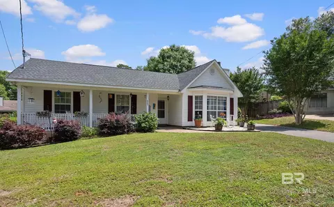 111 Tibidow Cir, Daphne, AL 36526